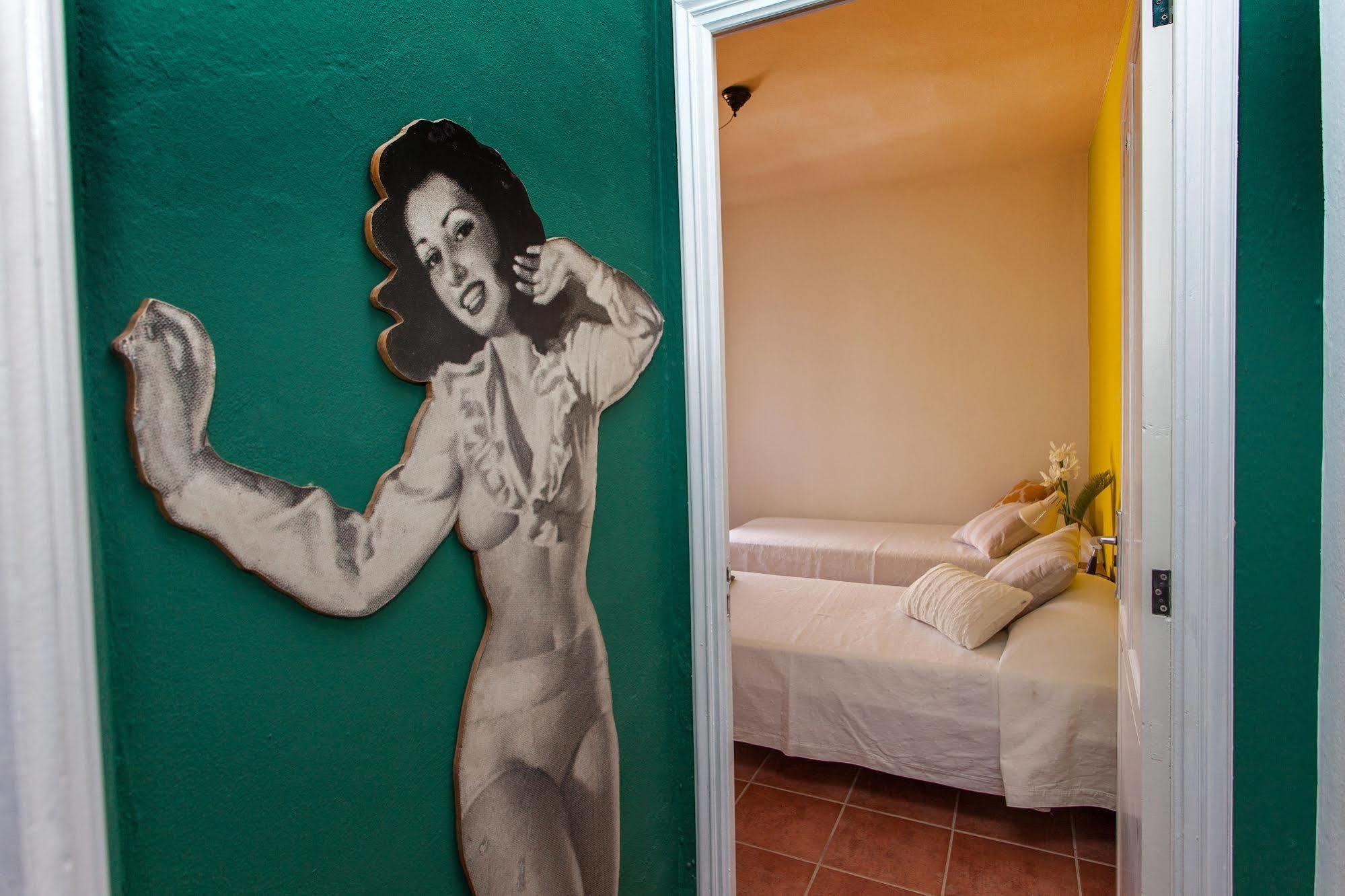 Cosmos Grand Hostal Sant Francesc de s'Estany Eksteriør billede