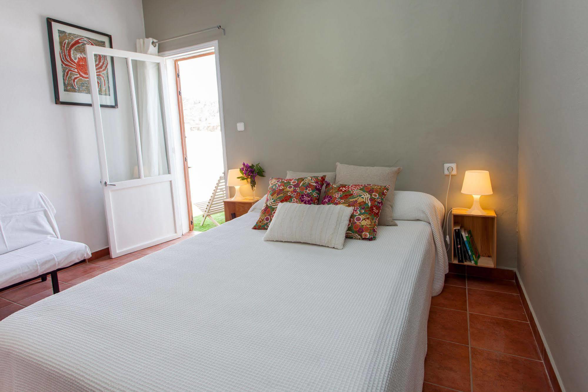 Cosmos Grand Hostal Sant Francesc de s'Estany Eksteriør billede