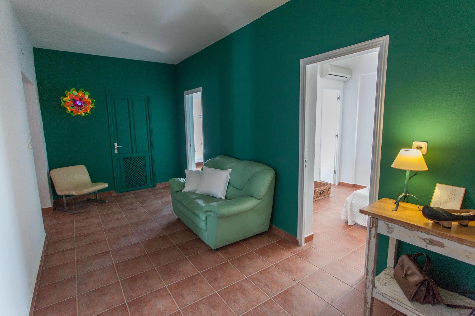 Cosmos Grand Hostal Sant Francesc de s'Estany Eksteriør billede